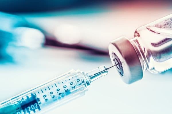 Vitreoretinal research review November 2025