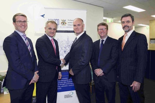 RANZCO launches referral guides; signs Specsavers MoU