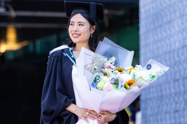 Rural experience entices optometry graduates to leave the big smoke