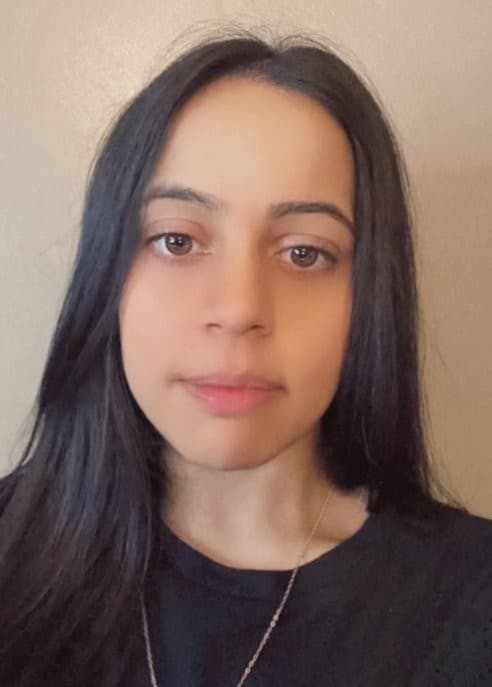 Moonisah Ayaz