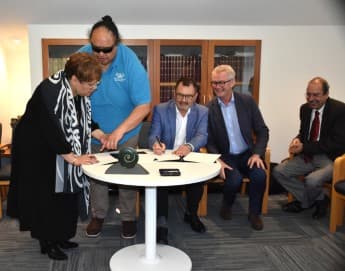 MoU for Māori eye health-mou-signing-with-nitin-v.jpg