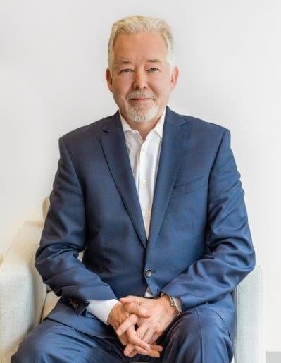 International accolades for NZ ophthalmologists-charles-mcgee-2022.jpg