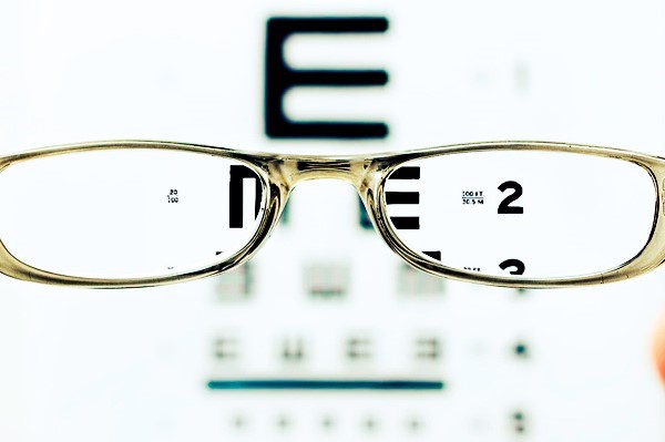 Glaucoma progression and myopia